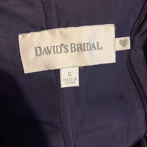 David’s Bridal purple one shoulder gown size 6 - Picture 6 of 10